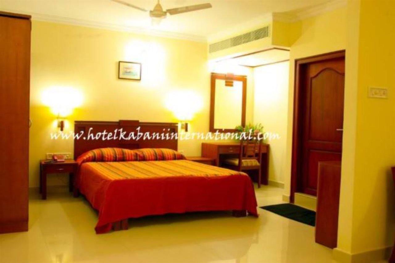 Hotel Kabani International Muvattupuzha Exterior foto