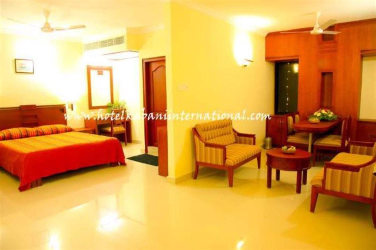 Hotel Kabani International Muvattupuzha Exterior foto